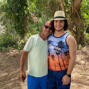 Meet your Posher, Juan luis